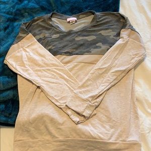 Camp/tan light sweater